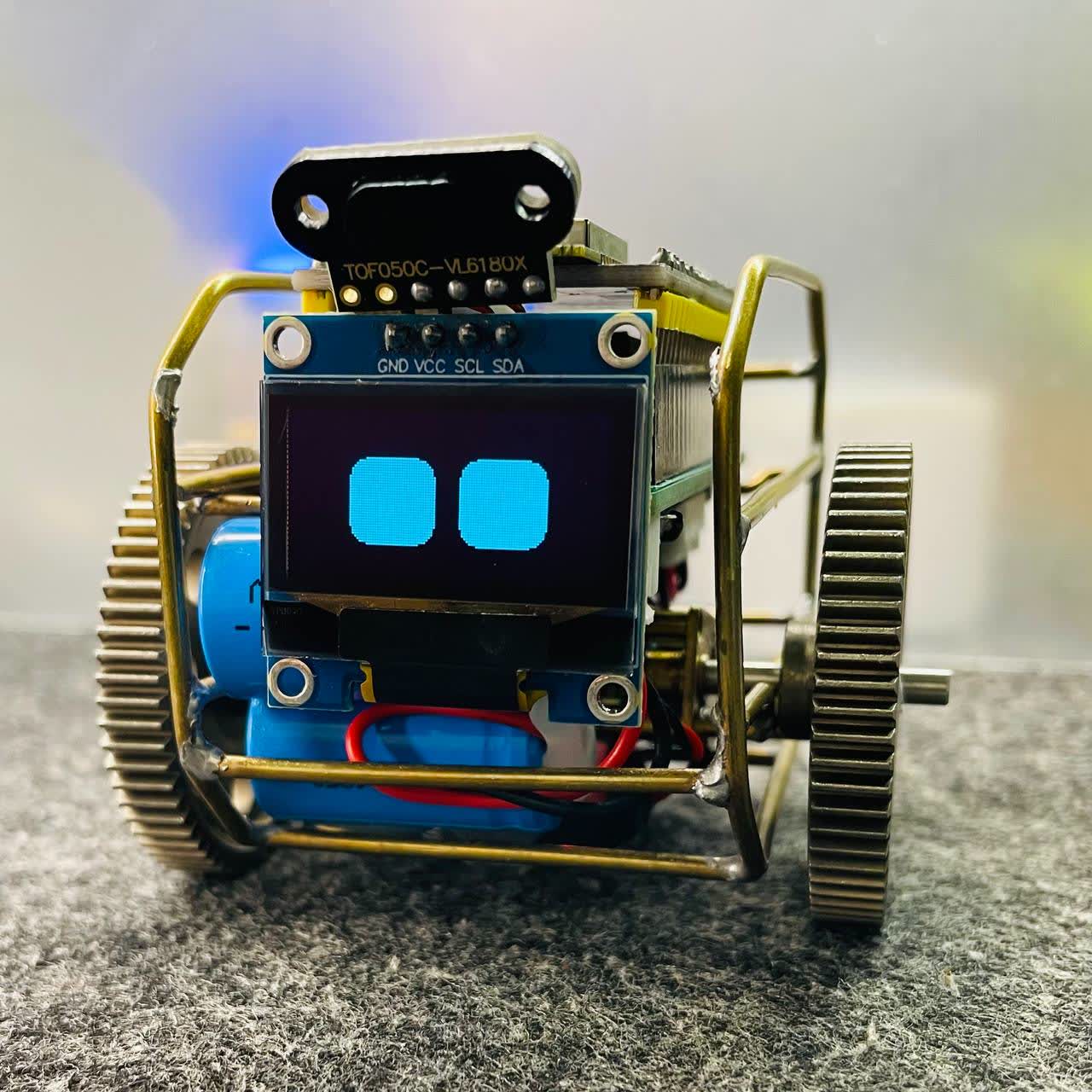 VuiTV Robot V2 với cảm biến TOF